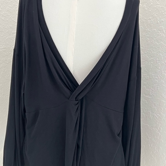 Free People Small - Picture 3 of 5